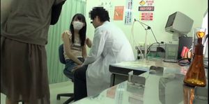 Japanese schoolgirl (18 ) abused by the doctor Porn Videos