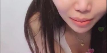 Incredible Asian girl's rack on a downblouse voyeur video